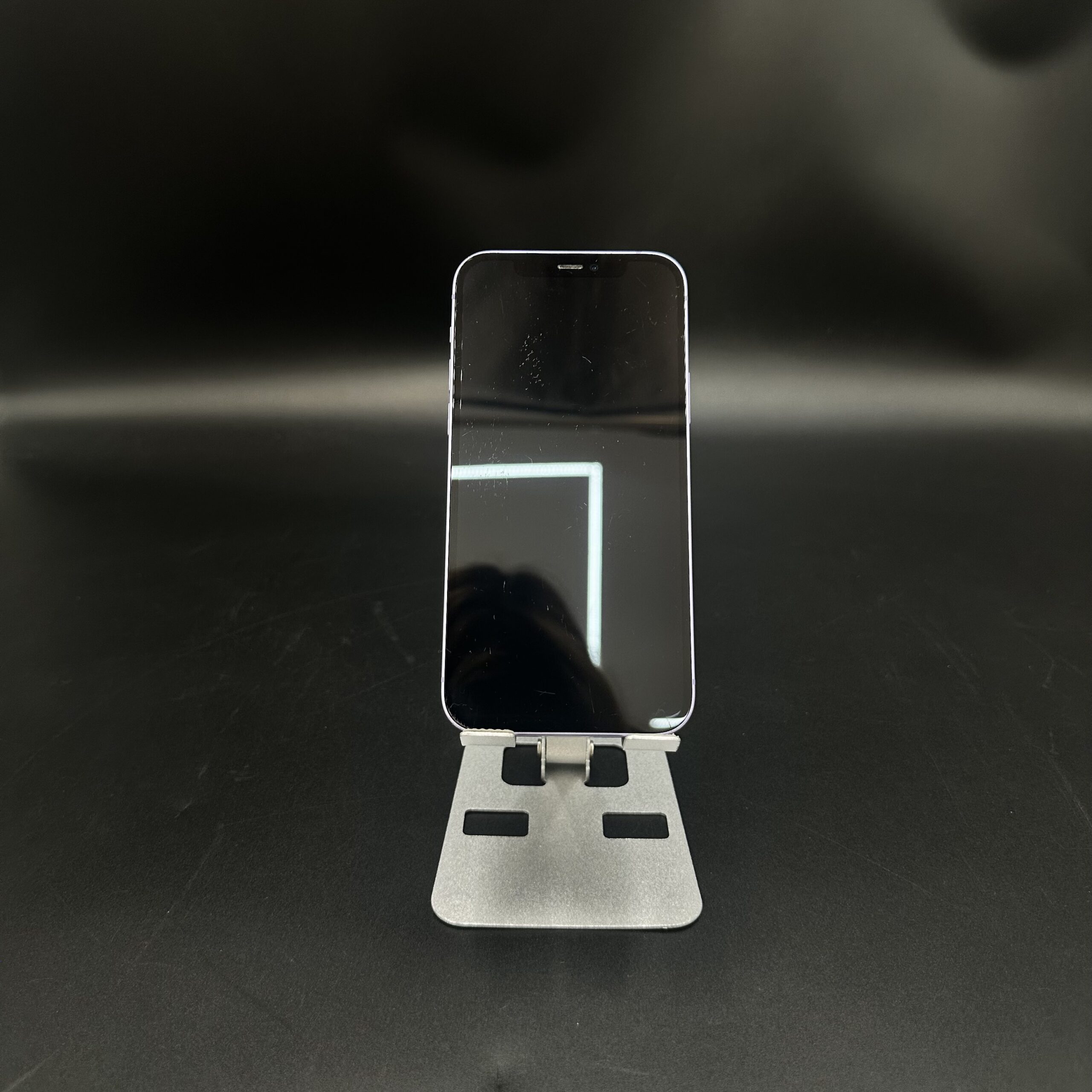 iPhone 12 - Image 2
